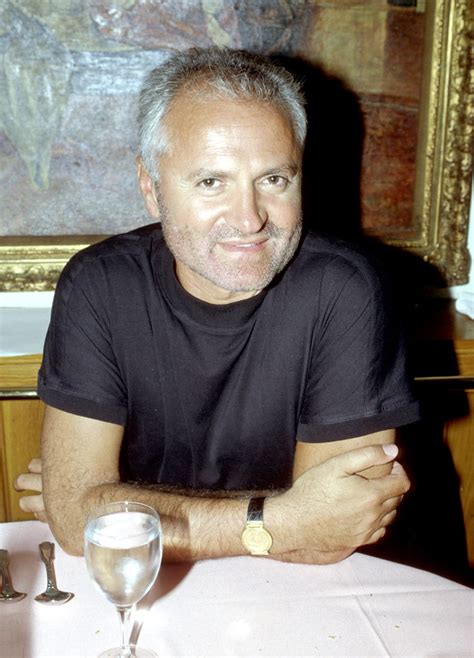 quien es gianni versace|Gianni Versace facts.